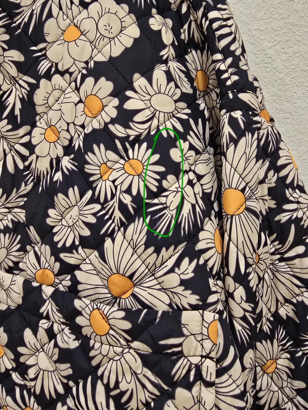 Zara Daisy Puffer Jacket Small - Picture 4 of 7
